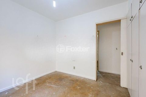Image 7 - 915661