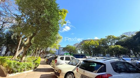 Image 18 - 915666