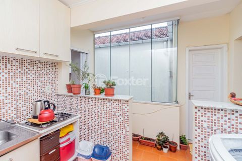 Image 19 - 915667