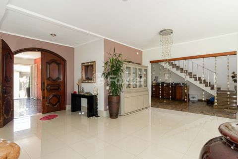 Image 7 - 915682