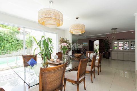 Image 9 - 915682