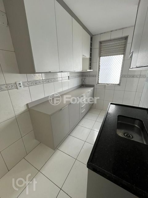 Image 6 - 915719
