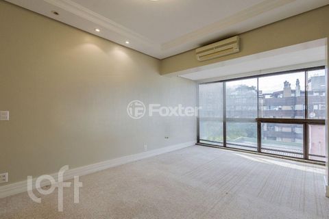 Image 16 - 915724