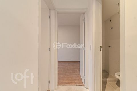 Image 7 - 915758