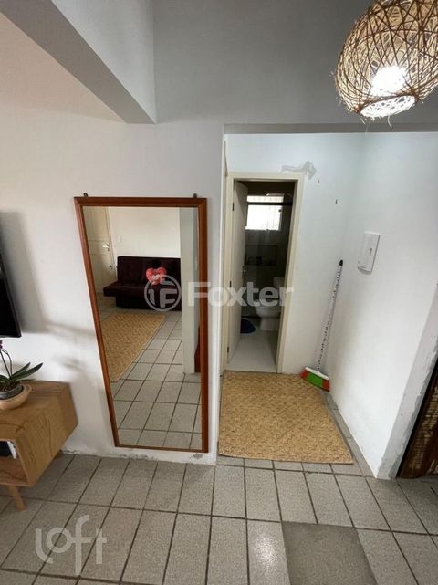 Image 3 - 915761