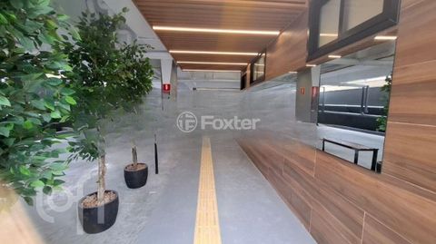 Image 7 - 915767