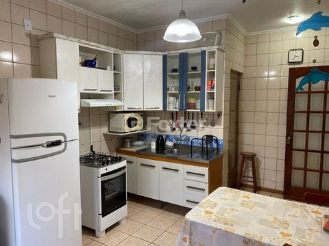Image 5 - 915768