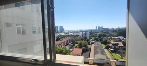 Image 1 - 915789