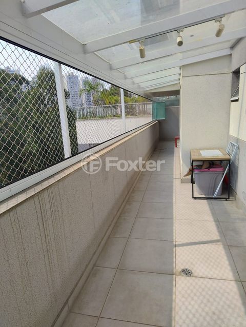 Image 16 - 915797