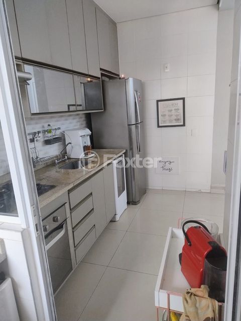 Image 5 - 915797