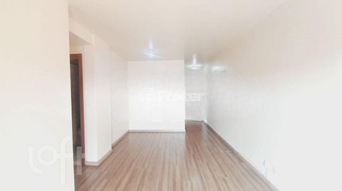 Image 4 - 915810