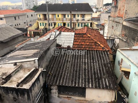 Image 8 - 915820