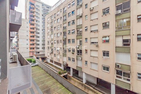 Image 12 - 915839