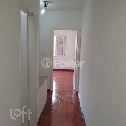 Image 4 - 915861