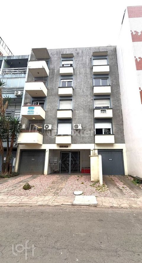 Image 8 - 915869