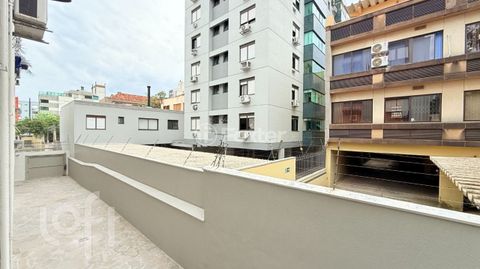Image 6 - 915882