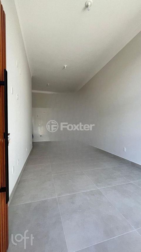 Image 7 - 915883