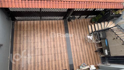 Image 11 - 915889
