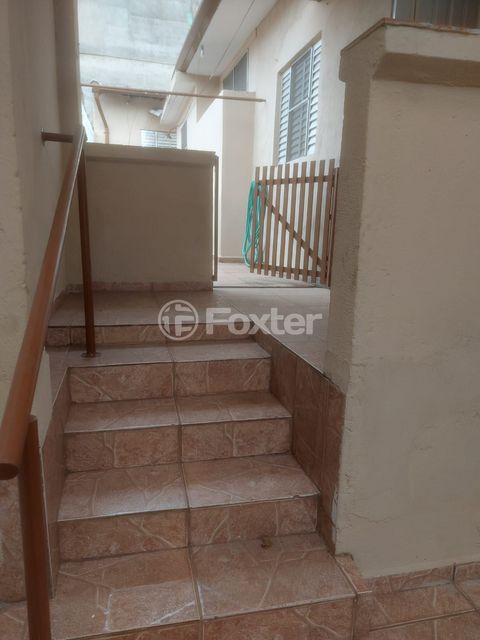 Image 6 - 915913