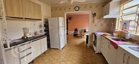 Image 4 - 915944