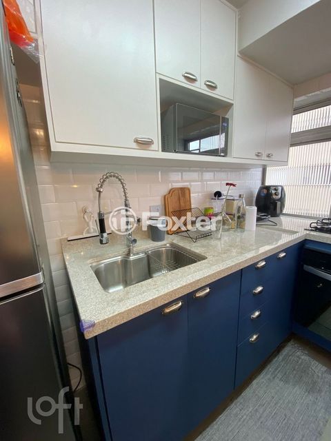 Image 2 - 915955