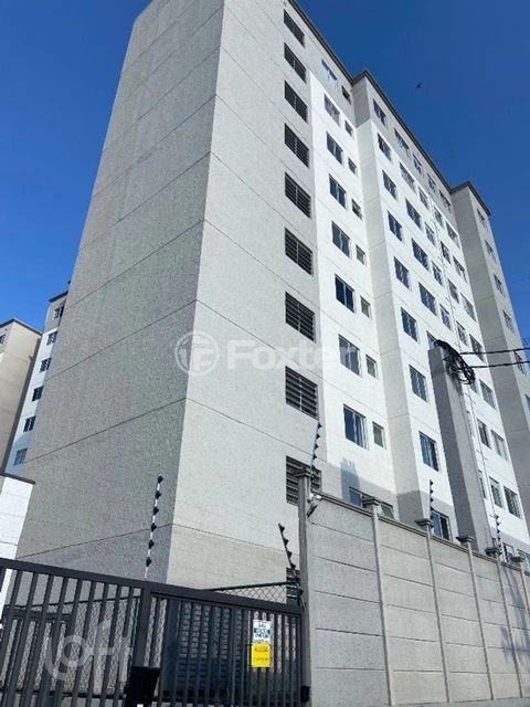 Image 4 - 915966