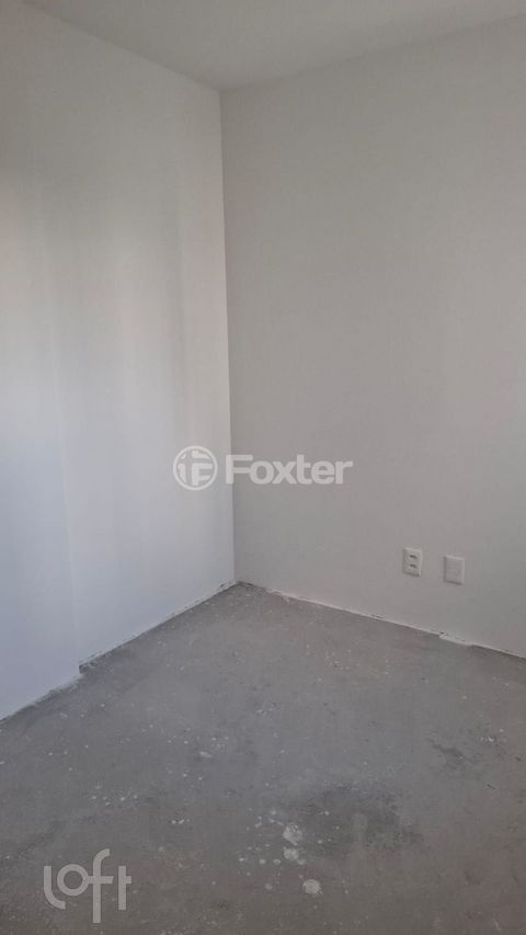 Image 7 - 915978