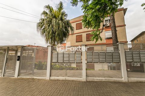 Image 1 - 915987