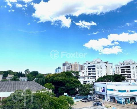 Image 10 - 916006