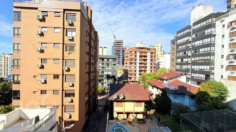 Image 10 - 916009