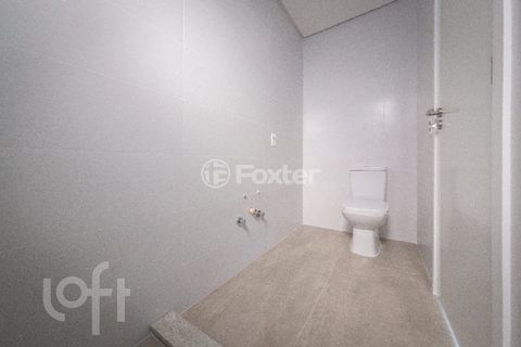Image 11 - 916022