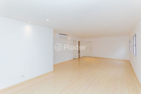 Image 3 - 916040