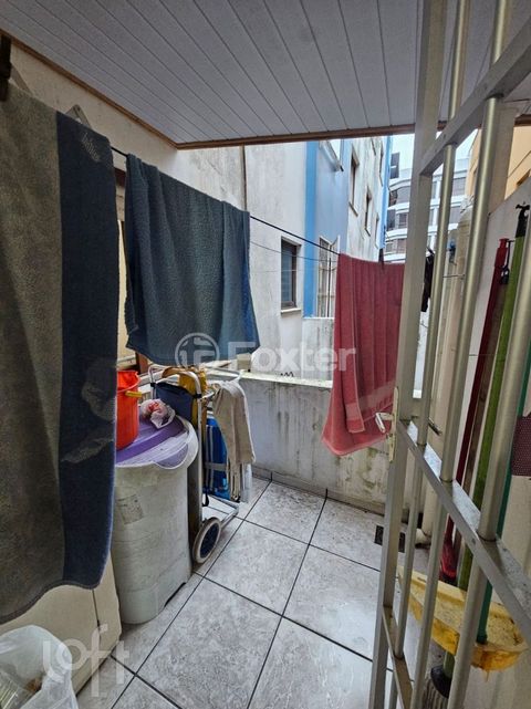 Image 6 - 916041