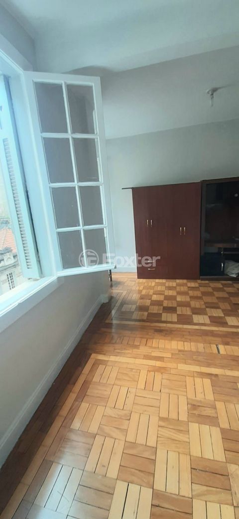Image 3 - 916081