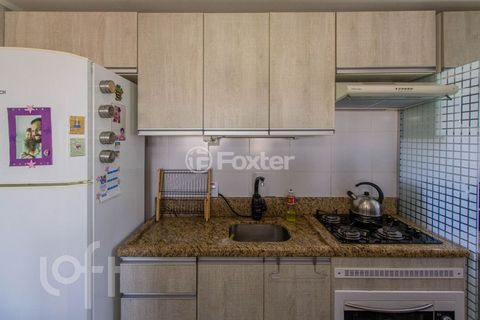 Image 10 - 916084