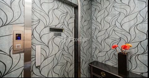 Image 9 - 916086