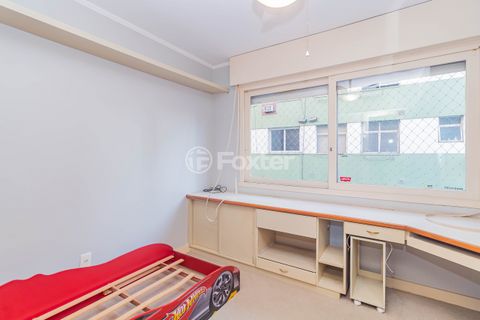 Image 7 - 916087