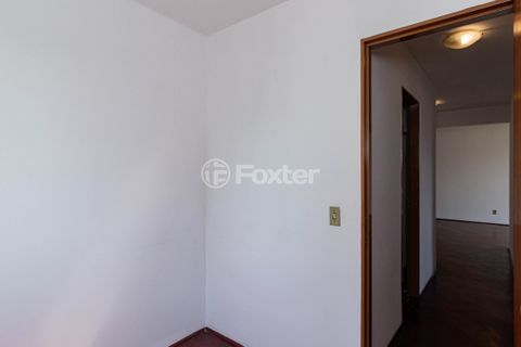 Image 7 - 916095
