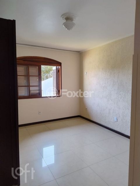 Image 4 - 916097