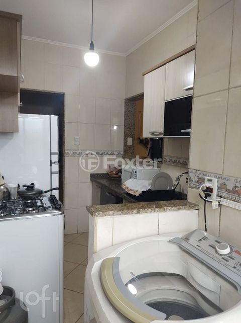 Image 6 - 916274