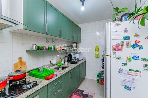 Image 5 - 916302