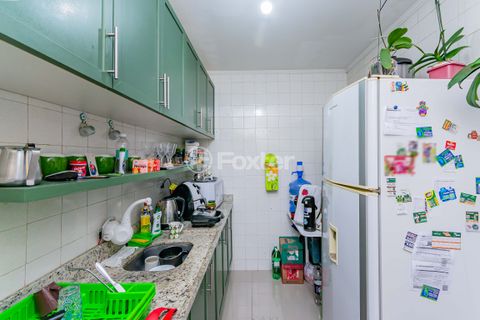 Image 6 - 916302