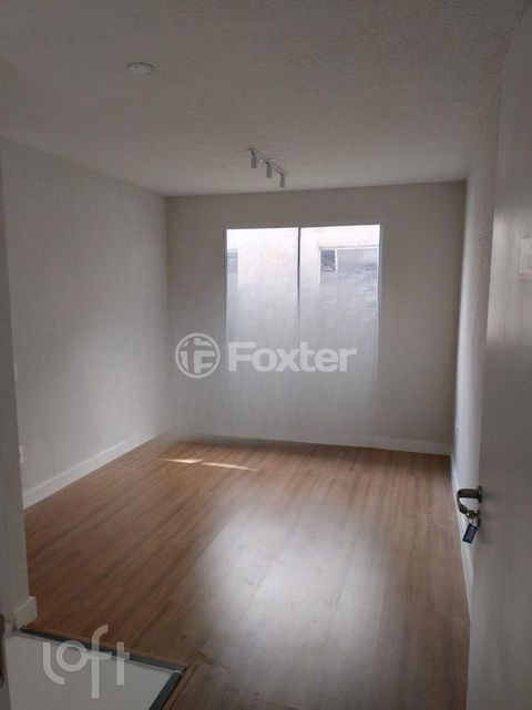 Image 6 - 916307