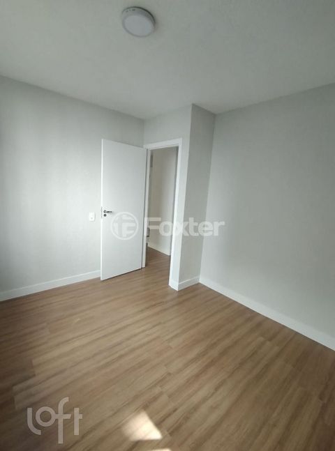 Image 1 - 916307