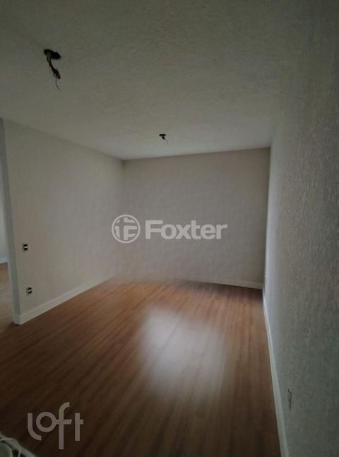 Image 5 - 916307