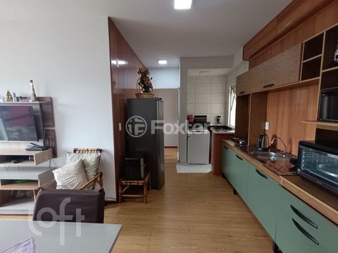 Image 7 - 916323