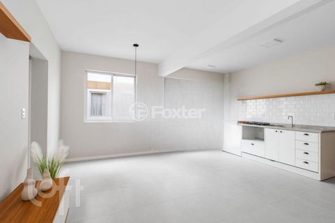 Image 10 - 916340