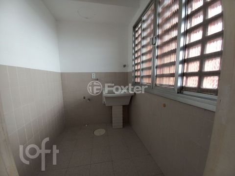 Image 10 - 916351