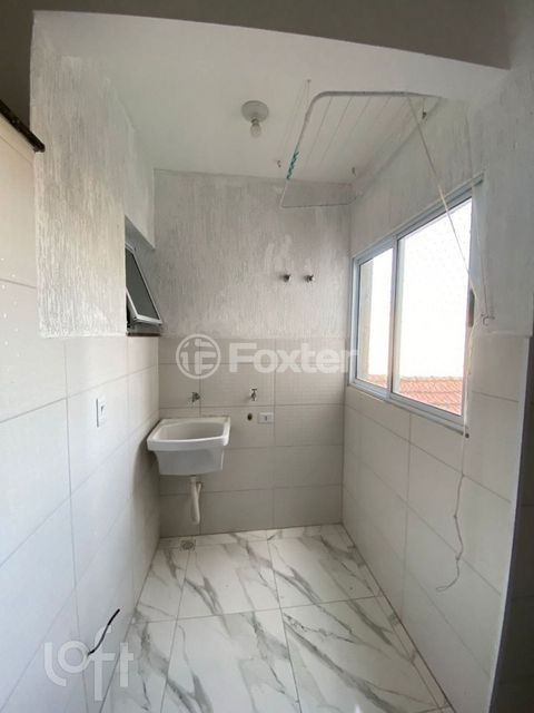 Image 7 - 916358