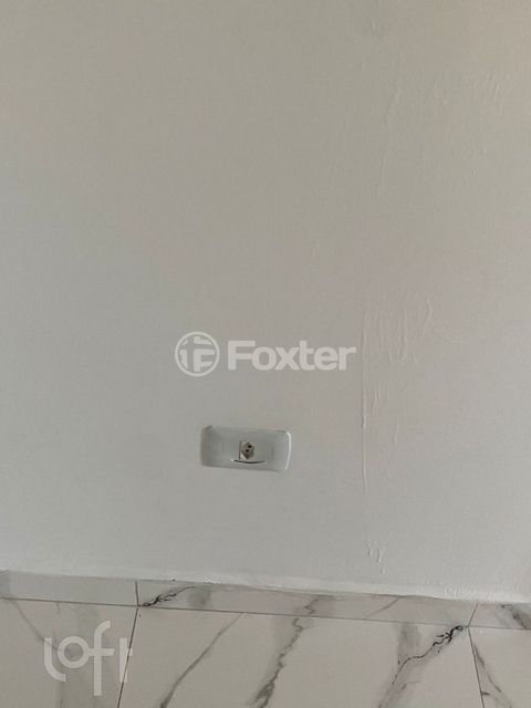 Image 2 - 916358